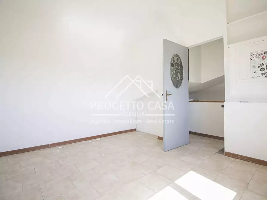 Immagine 29 di Casa indipendente in vendita  in VIA ELETTICA a Viareggio