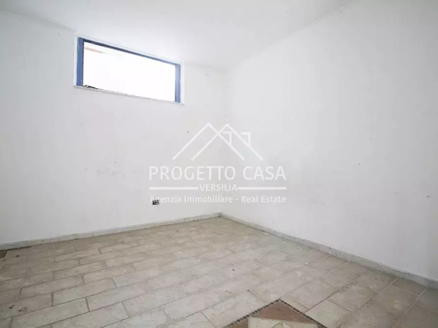Immagine 31 di Casa indipendente in vendita  in VIA ELETTICA a Viareggio