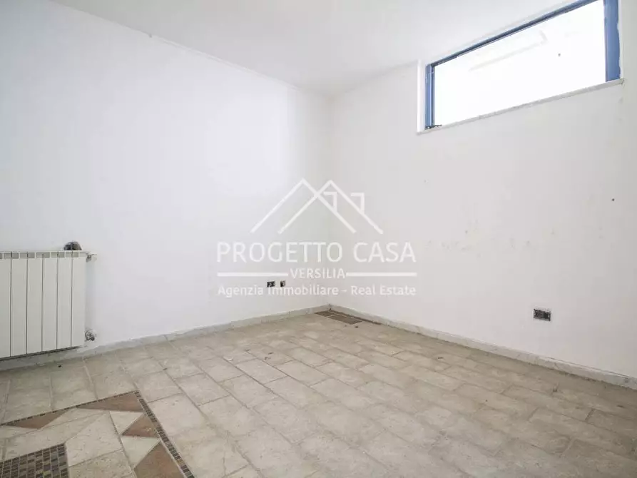 Immagine 32 di Casa indipendente in vendita  in VIA ELETTICA a Viareggio