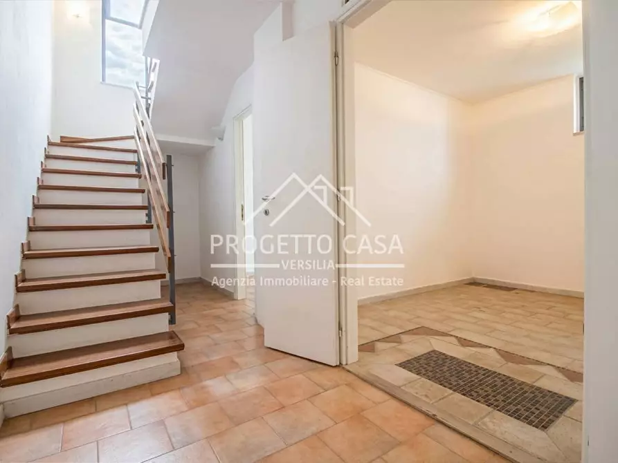 Immagine 33 di Casa indipendente in vendita  in VIA ELETTICA a Viareggio