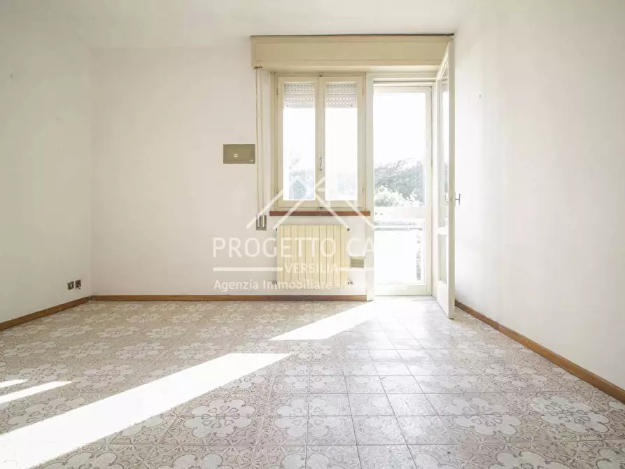 Immagine 6 di Appartamento in vendita  in VIA ROSETO a Camaiore
