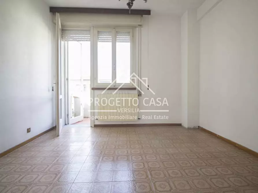 Immagine 16 di Appartamento in vendita  in VIA ROSETO a Camaiore