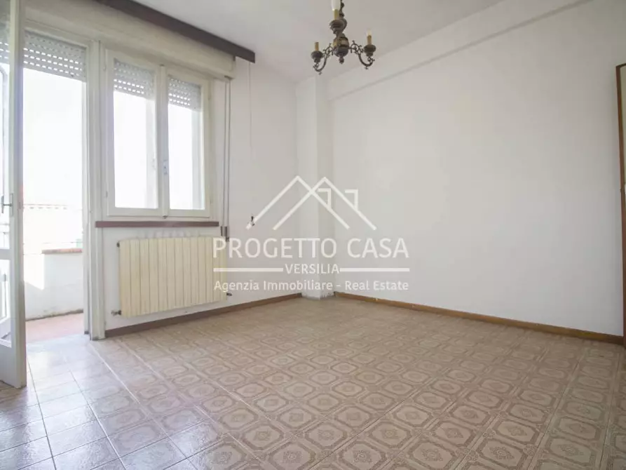 Immagine 17 di Appartamento in vendita  in VIA ROSETO a Camaiore