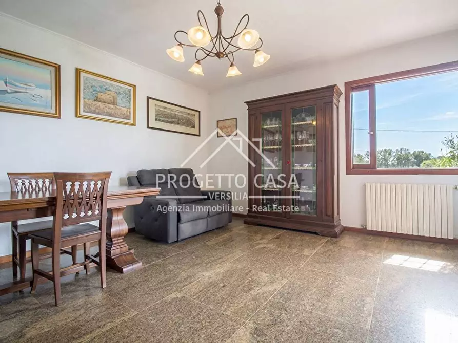 Immagine 6 di Casa indipendente in vendita  in Via della Quiete a Camaiore