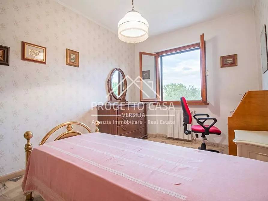 Immagine 19 di Casa indipendente in vendita  in Via della Quiete a Camaiore