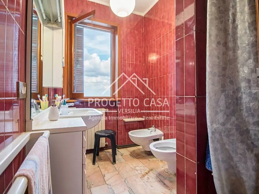 Immagine 26 di Casa indipendente in vendita  in Via della Quiete a Camaiore
