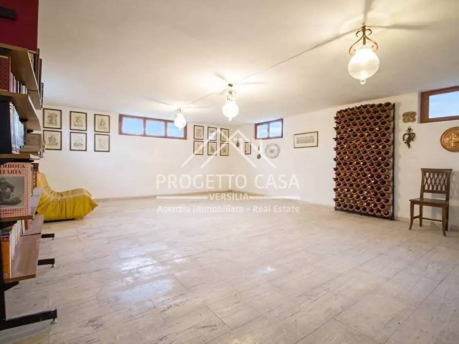 Immagine 37 di Casa indipendente in vendita  in Via della Quiete a Camaiore