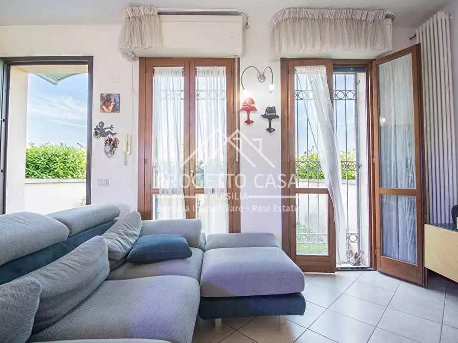Immagine 3 di Casa indipendente in vendita  in VIA ILLICA a Viareggio