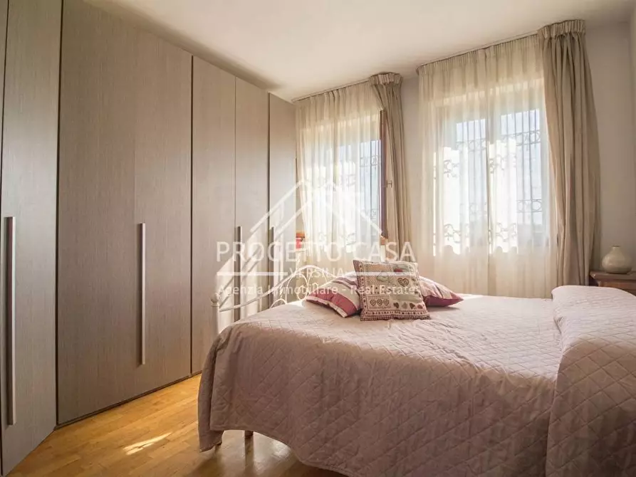 Immagine 13 di Casa indipendente in vendita  in VIA ILLICA a Viareggio