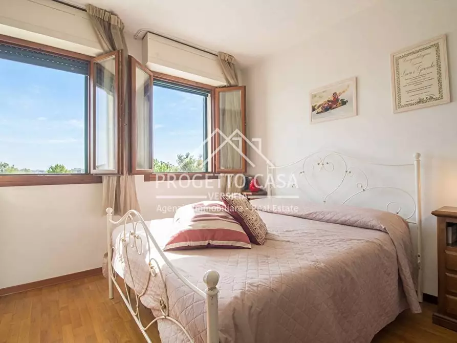 Immagine 15 di Casa indipendente in vendita  in VIA ILLICA a Viareggio