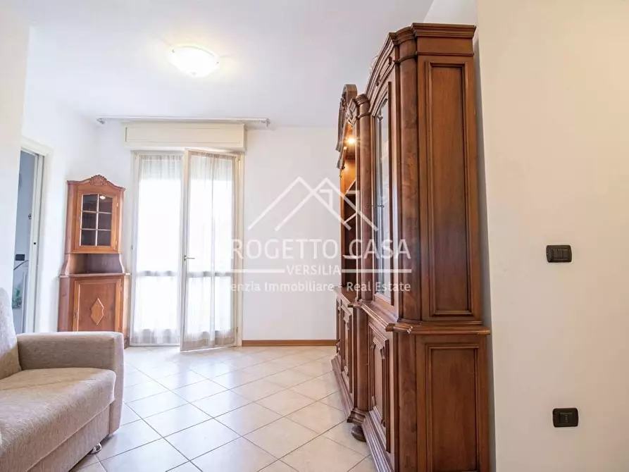 Immagine 4 di Appartamento in vendita  in Via Silvio Micheli a Viareggio