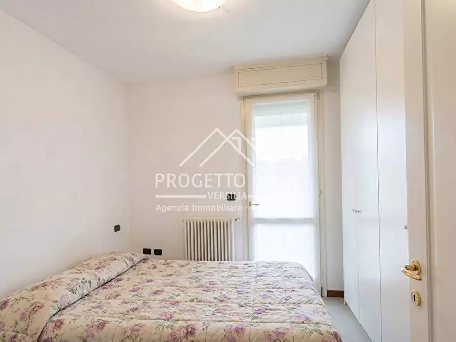 Immagine 11 di Appartamento in vendita  in Via Silvio Micheli a Viareggio