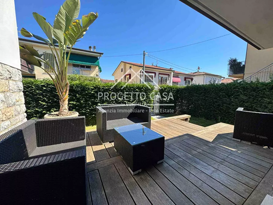 Immagine 3 di Casa indipendente in vendita  in via cimarosa a Camaiore