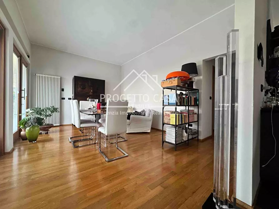 Immagine 11 di Casa indipendente in vendita  in via cimarosa a Camaiore