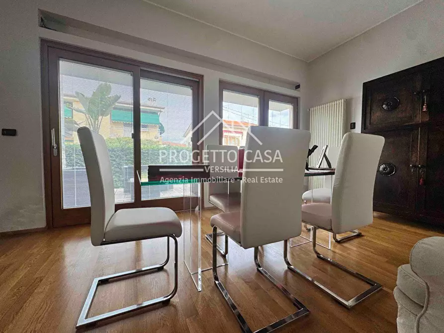 Immagine 12 di Casa indipendente in vendita  in via cimarosa a Camaiore