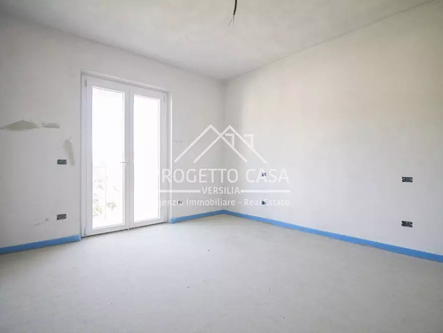 Immagine 16 di Casa indipendente in vendita  in VIA ALFONSO LA MARMORA a Camaiore