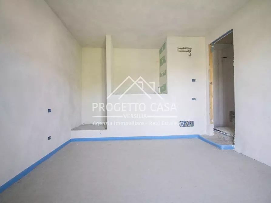 Immagine 18 di Casa indipendente in vendita  in VIA ALFONSO LA MARMORA a Camaiore