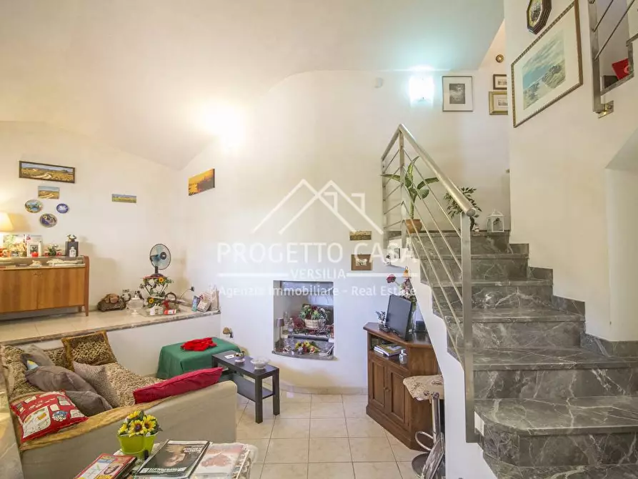 Immagine 3 di Casa indipendente in vendita  in VIA DEL BERTACCHINO a Camaiore