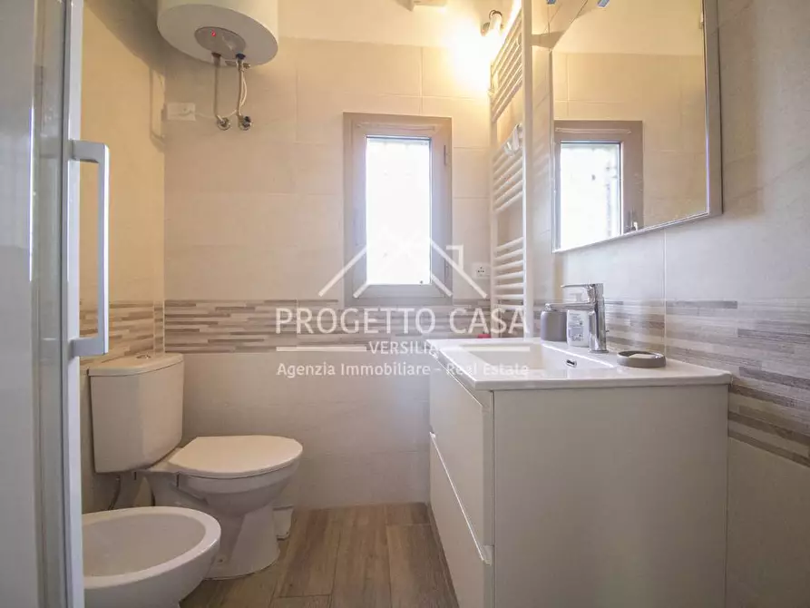 Immagine 15 di Casa indipendente in vendita  in cavalcavia dell'arcobaleno a Viareggio