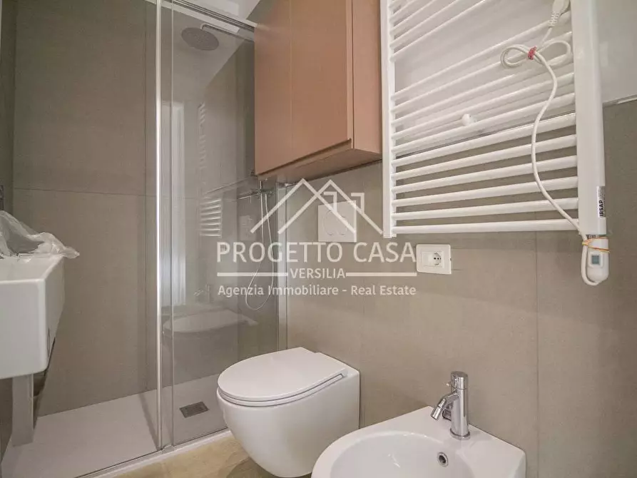 Immagine 7 di Appartamento in vendita  in VIA VITTORIO VENETO a Camaiore