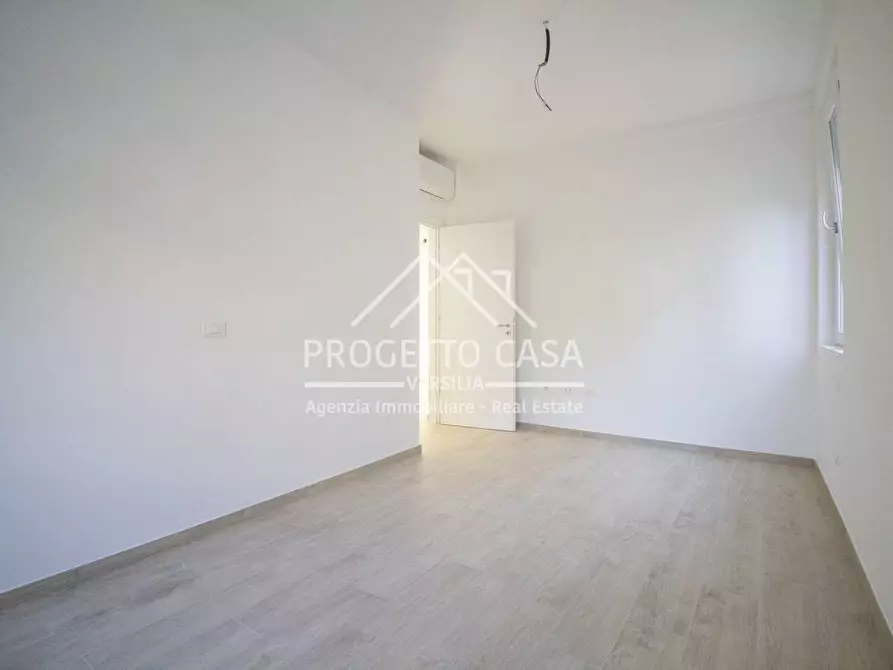 Immagine 20 di Appartamento in vendita  in VIA VITTORIO VENETO a Camaiore