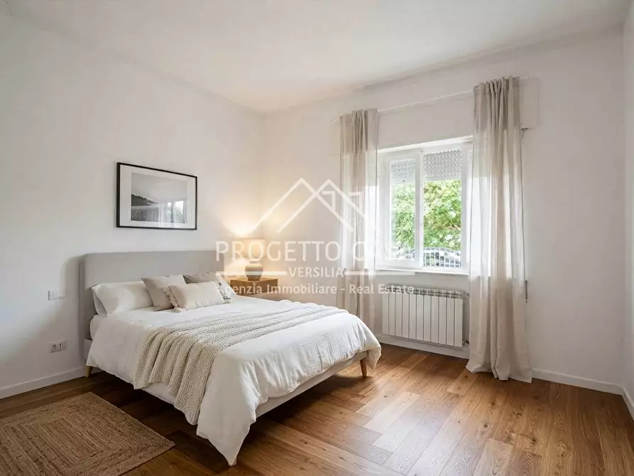 Immagine 4 di Appartamento in vendita  in VIA S. FRANCESCO LIDO DI CAMAIORE a Camaiore