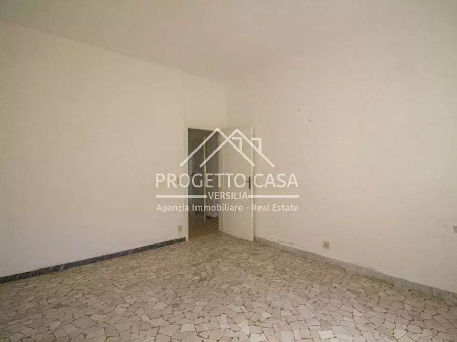 Immagine 30 di Appartamento in vendita  in VIA S. FRANCESCO LIDO DI CAMAIORE a Camaiore