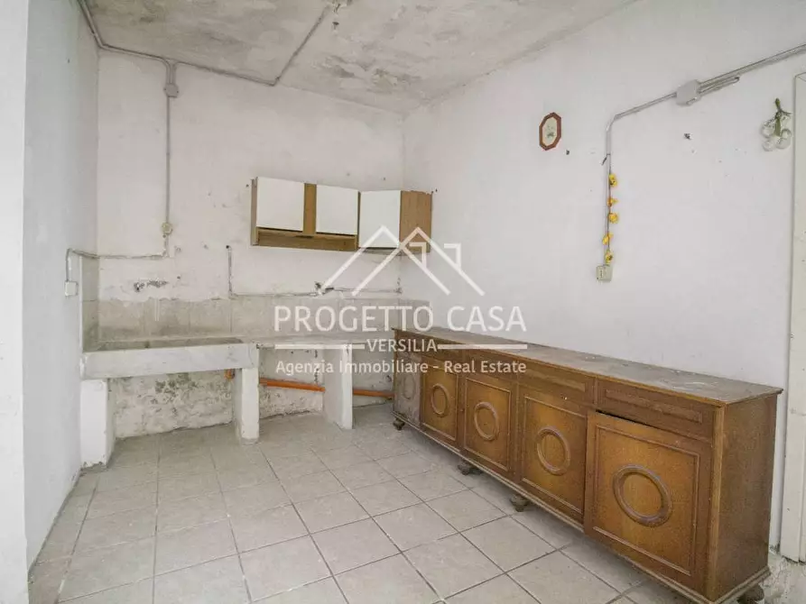 Immagine 33 di Appartamento in vendita  in VIA S. FRANCESCO LIDO DI CAMAIORE a Camaiore