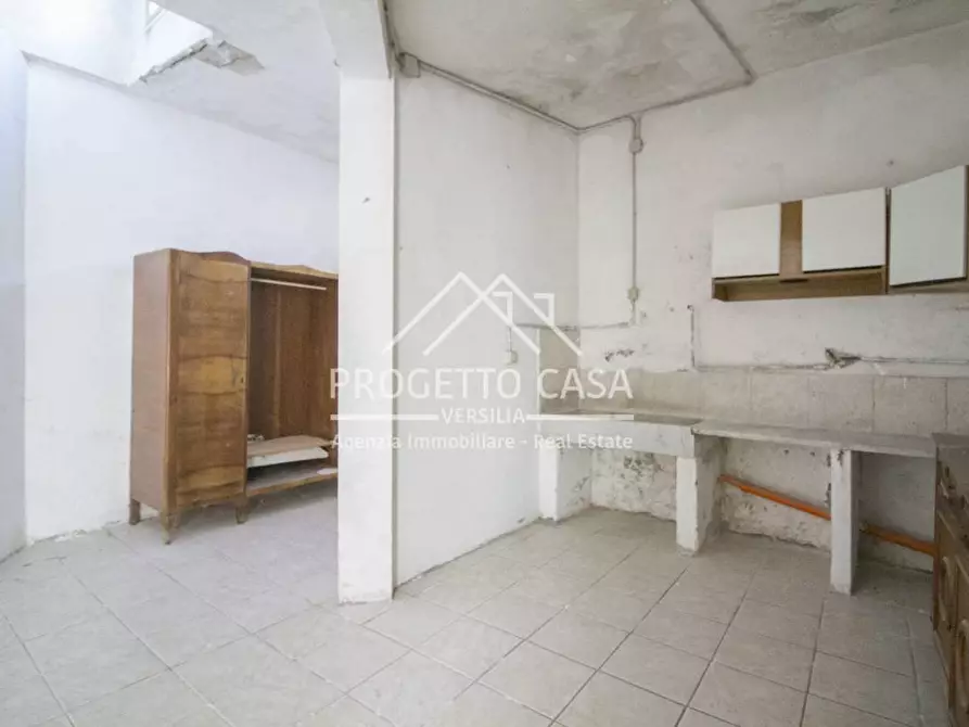 Immagine 35 di Appartamento in vendita  in VIA S. FRANCESCO LIDO DI CAMAIORE a Camaiore