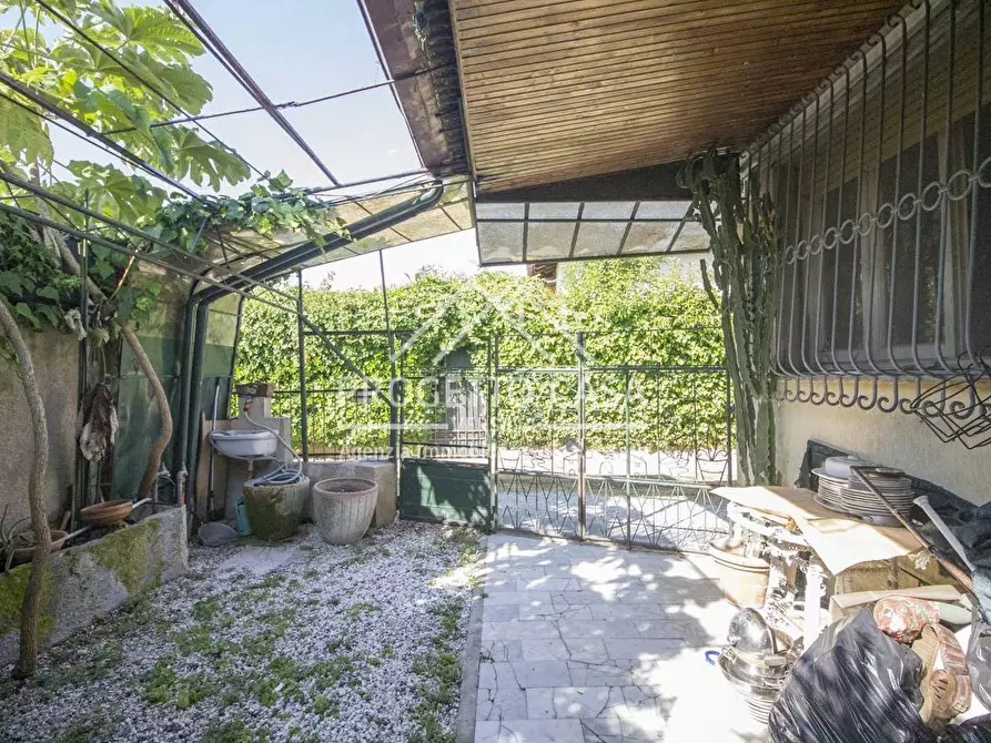 Immagine 36 di Casa indipendente in vendita  in via stipeto a Pietrasanta