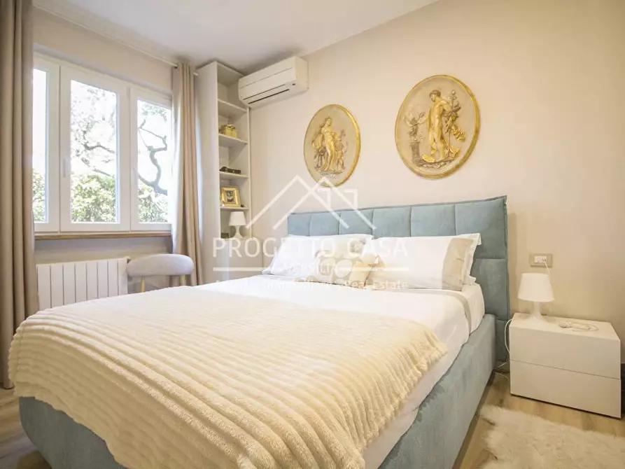 Immagine 10 di Appartamento in vendita  in via canova a Camaiore