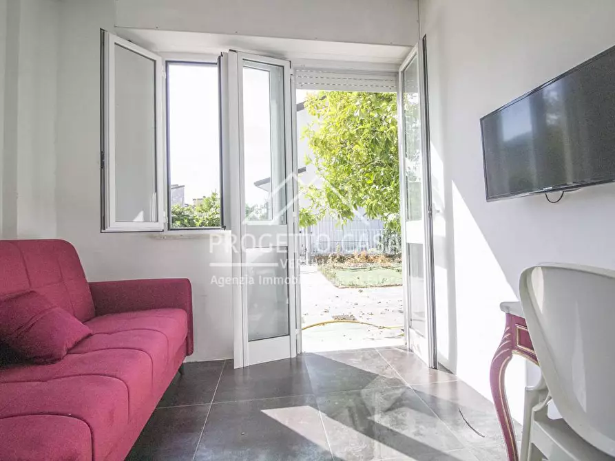 Immagine 22 di Appartamento in vendita  in VIA LELIO GIUSTI a Viareggio