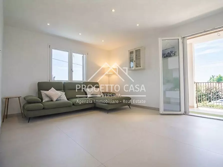 Immagine 2 di Appartamento in vendita  in VIA DEL CIAMPINO a Camaiore