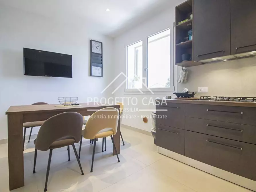 Immagine 12 di Appartamento in vendita  in VIA DEL CIAMPINO a Camaiore