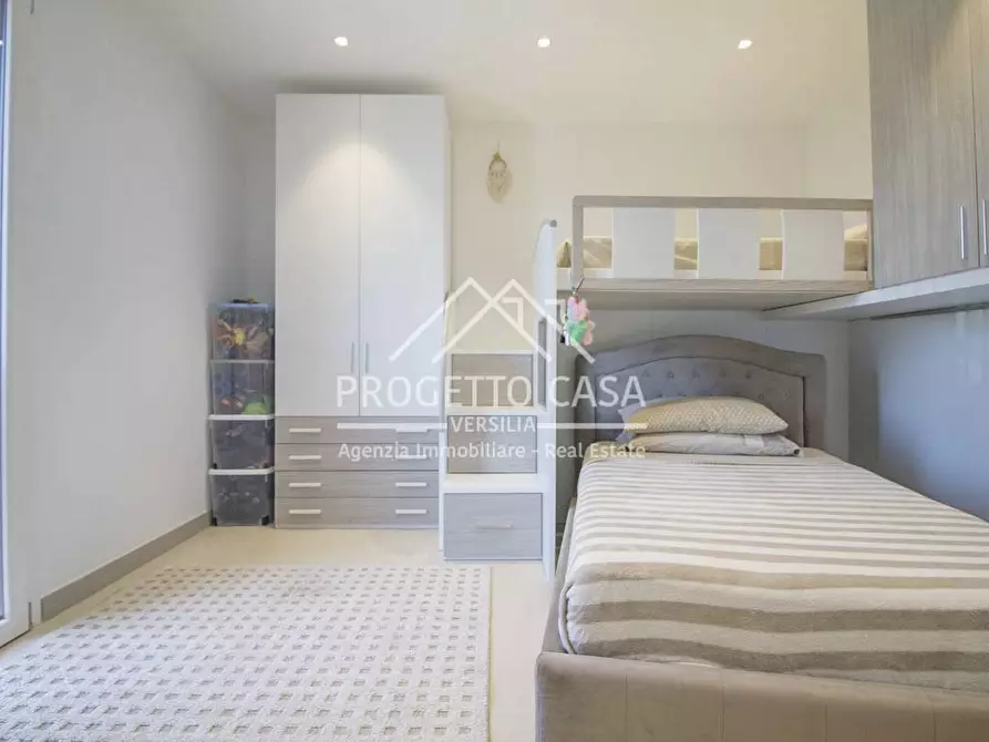 Immagine 16 di Appartamento in vendita  in VIA DEL CIAMPINO a Camaiore