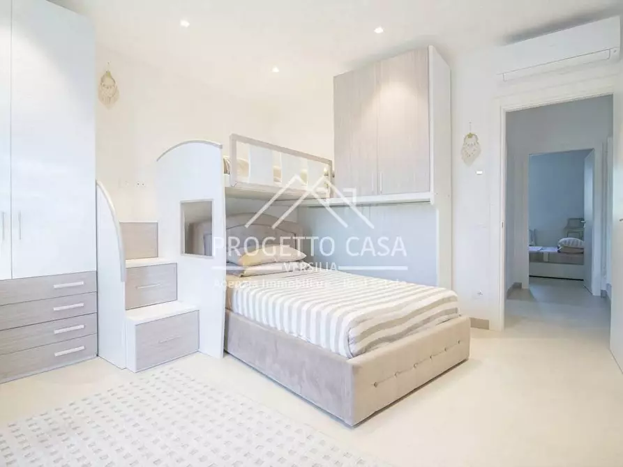 Immagine 17 di Appartamento in vendita  in VIA DEL CIAMPINO a Camaiore