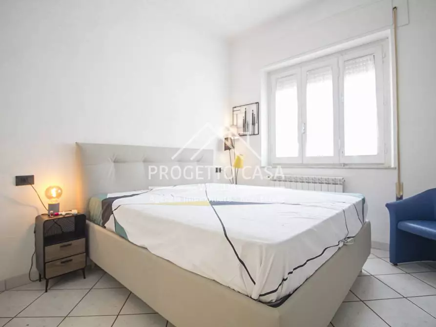 Immagine 20 di Appartamento in vendita  in via leopardi a Camaiore