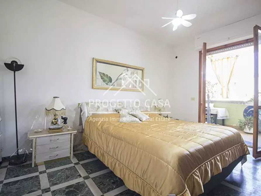 Immagine 13 di Appartamento in vendita  in via viii marzo a Viareggio