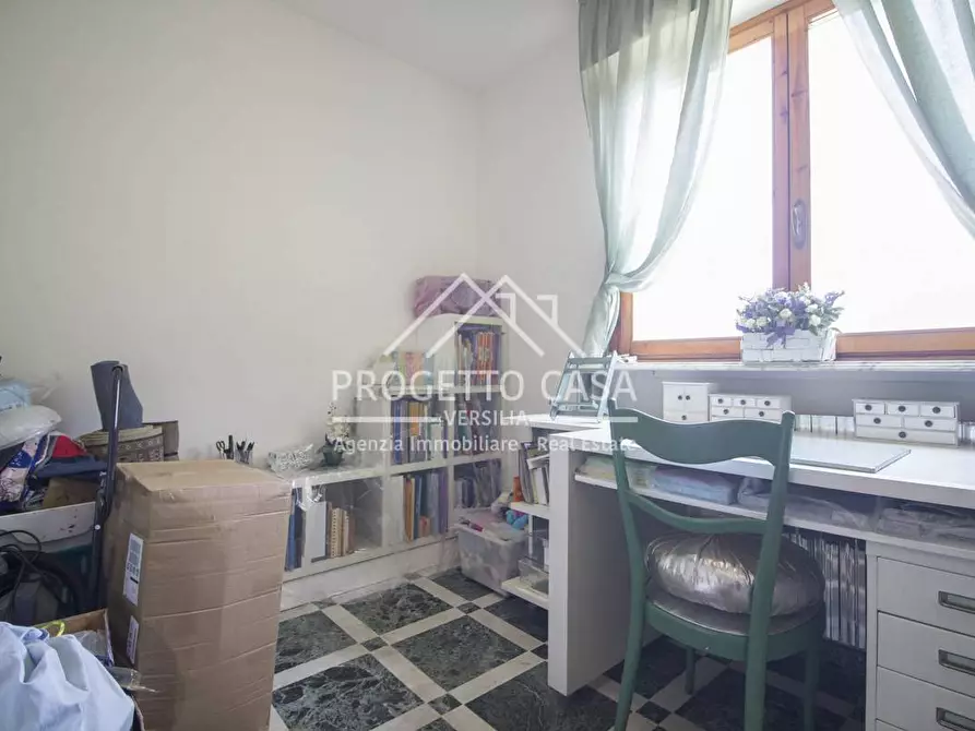 Immagine 27 di Appartamento in vendita  in via viii marzo a Viareggio
