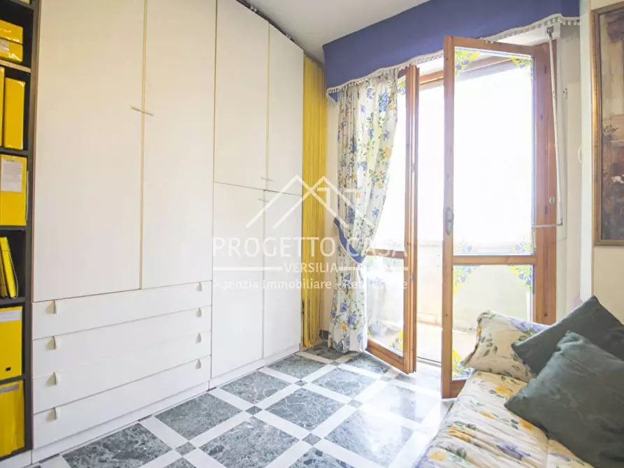 Immagine 32 di Appartamento in vendita  in via viii marzo a Viareggio