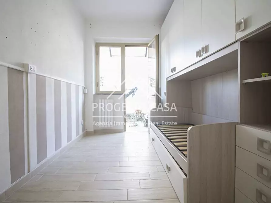 Immagine 20 di Appartamento in vendita  in VIA ADONE DEL CIMA a Viareggio