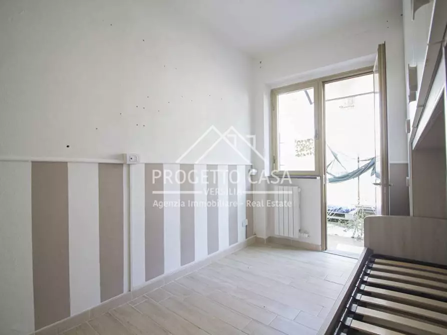 Immagine 21 di Appartamento in vendita  in VIA ADONE DEL CIMA a Viareggio