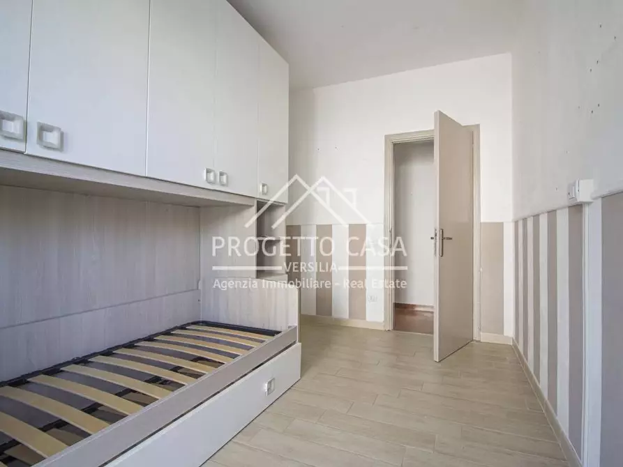 Immagine 23 di Appartamento in vendita  in VIA ADONE DEL CIMA a Viareggio