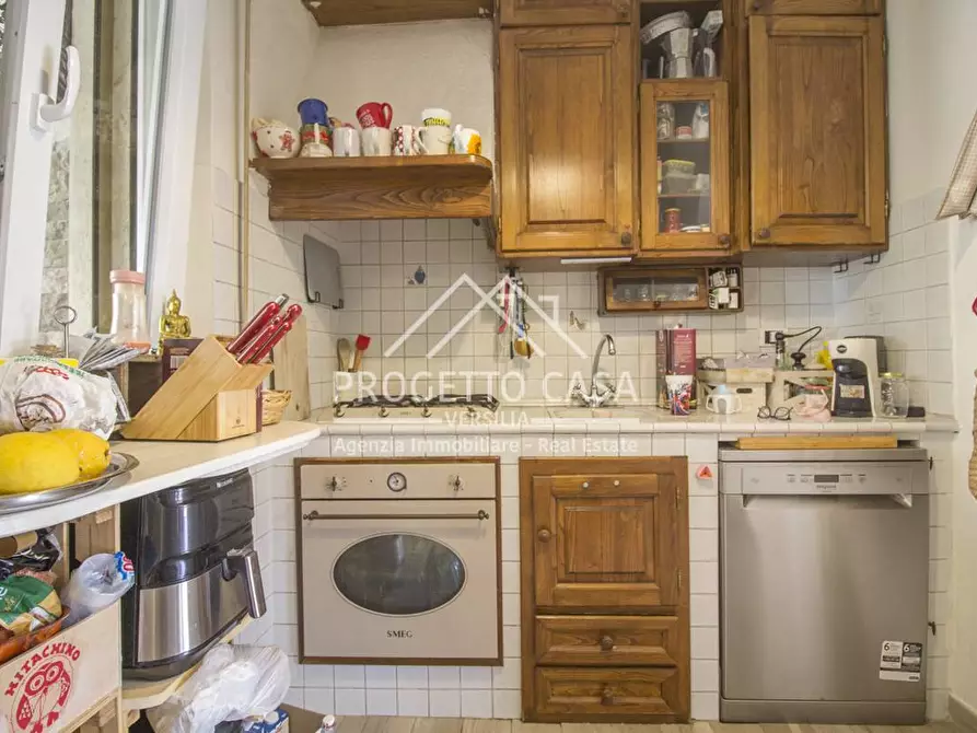 Immagine 7 di Appartamento in vendita  in VIA BATTISTI TORRE DEL LAGO a Viareggio