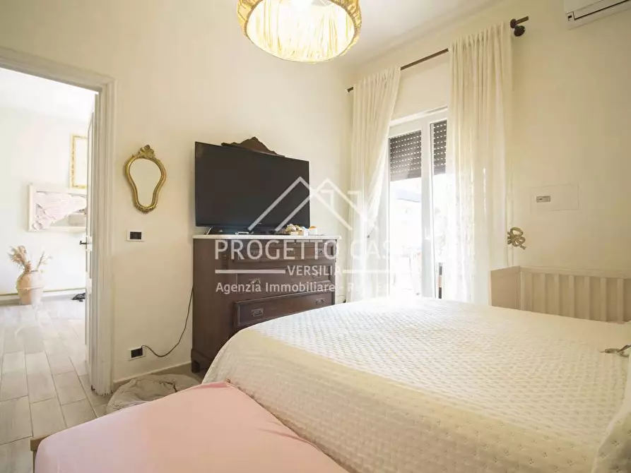 Immagine 11 di Appartamento in vendita  in VIA BATTISTI TORRE DEL LAGO a Viareggio