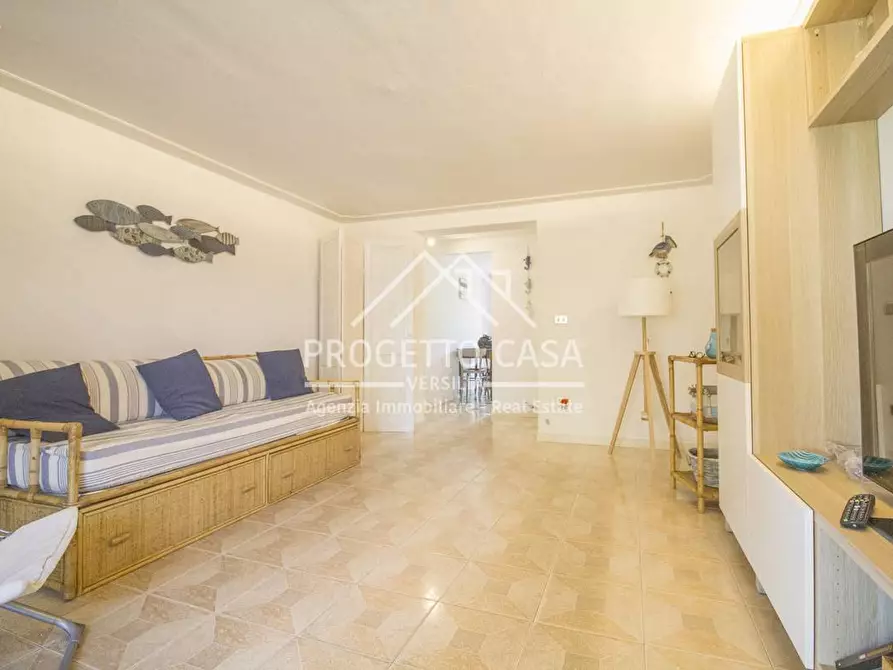 Immagine 6 di Appartamento in vendita  in VIA BOCELLA a Camaiore