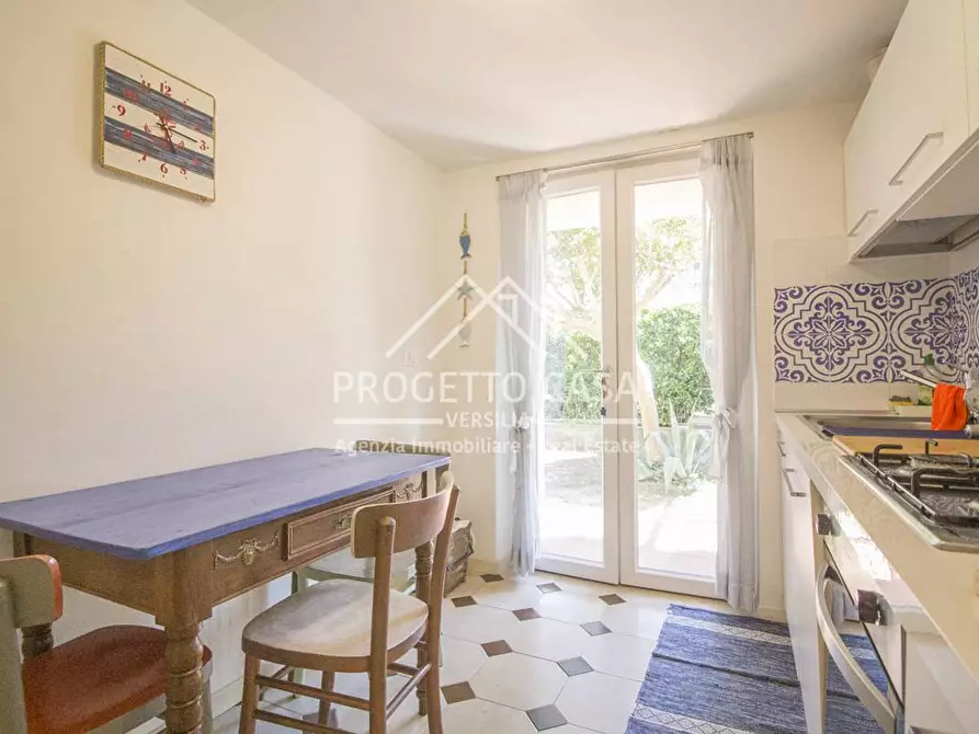 Immagine 9 di Appartamento in vendita  in VIA BOCELLA a Camaiore