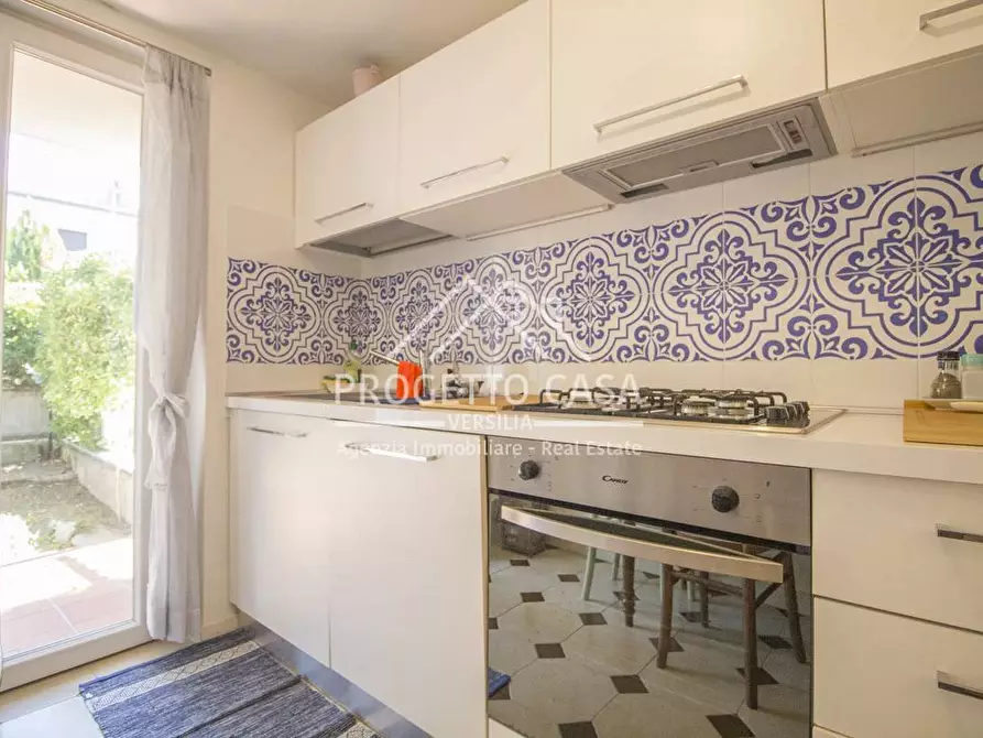 Immagine 12 di Appartamento in vendita  in VIA BOCELLA a Camaiore