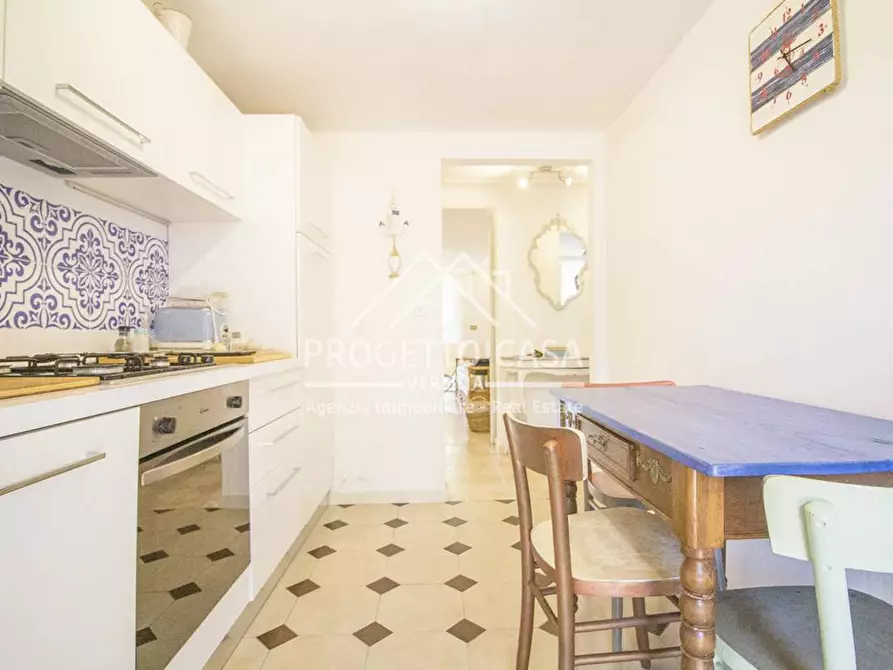 Immagine 15 di Appartamento in vendita  in VIA BOCELLA a Camaiore