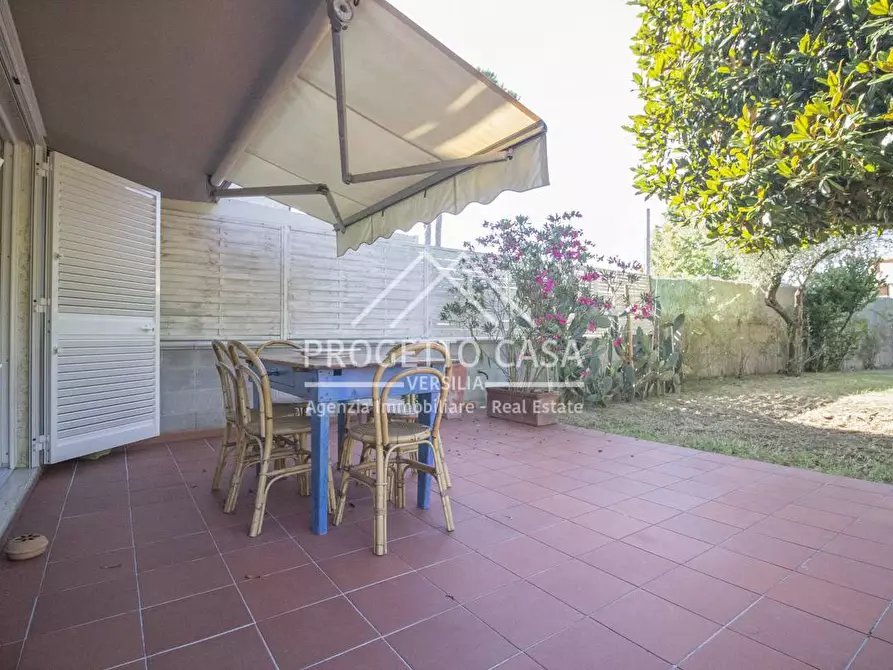 Immagine 35 di Appartamento in vendita  in VIA BOCELLA a Camaiore
